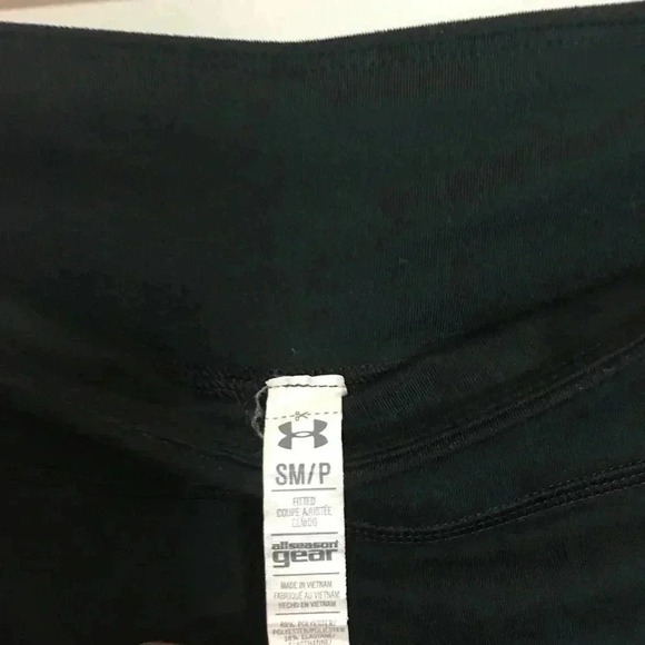 Black Under Amour Leggings - Picture 3 of 6